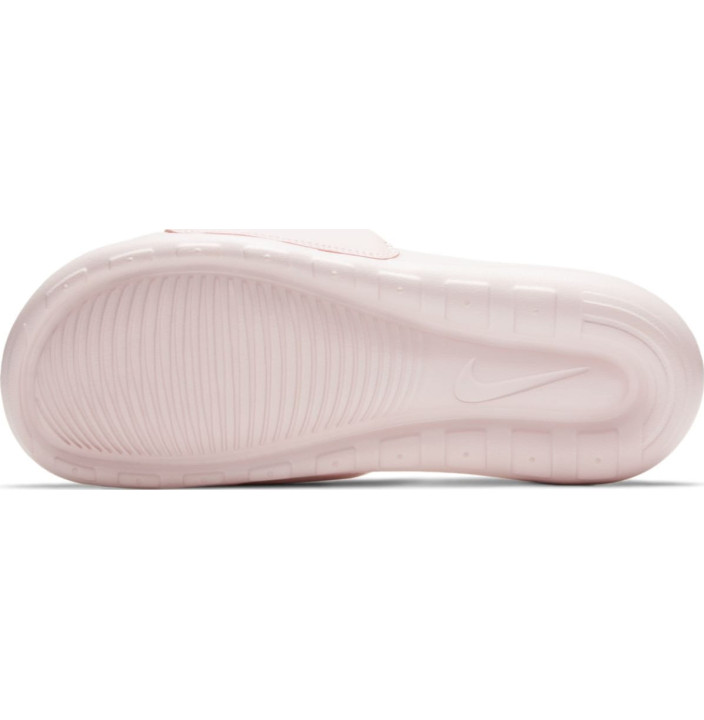 NIKE VICTORI ONE