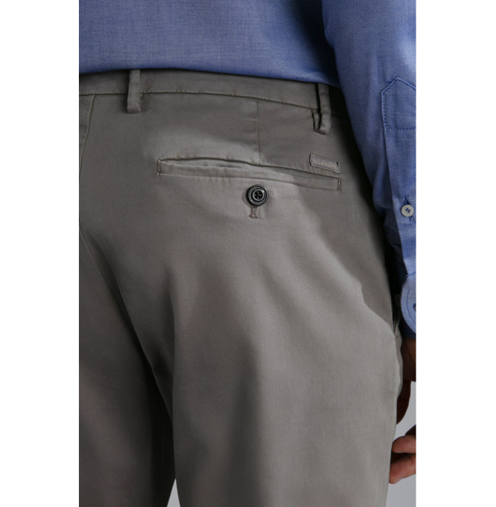 SLIM CHINO TROUSERS