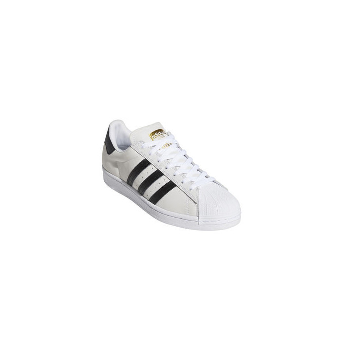 SUPERSTAR