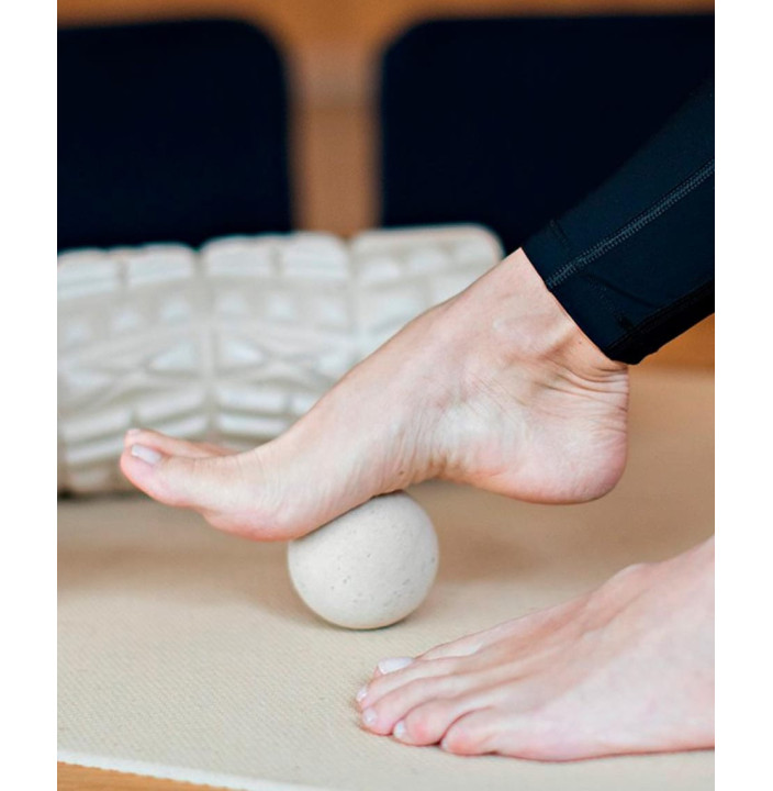 Pressure point ball bamboo