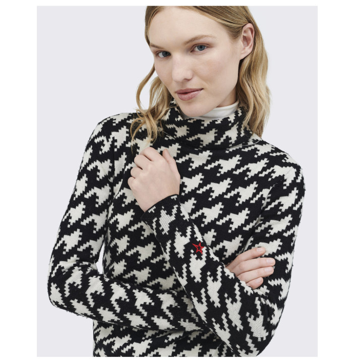HOUNDSTOOTH TURTLE NECK SWEATER