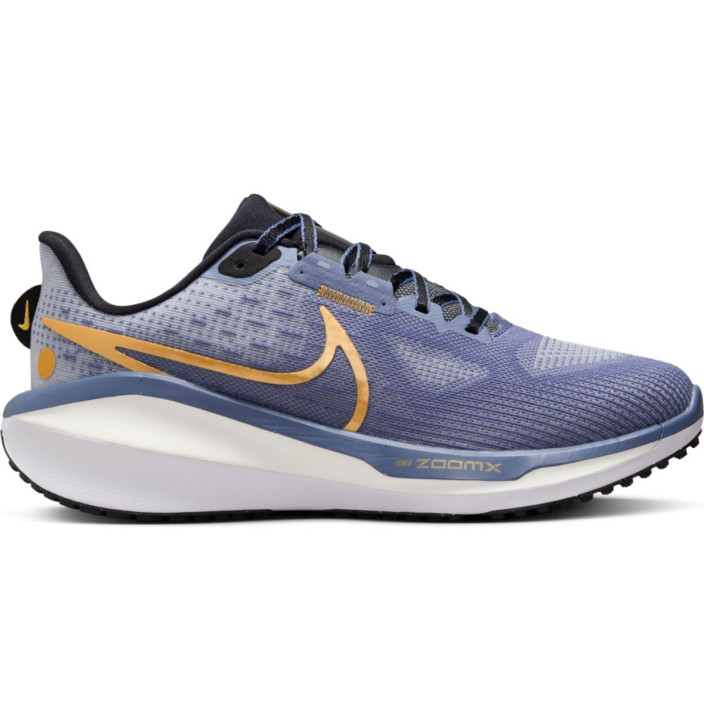 NIKE VOMERO 17