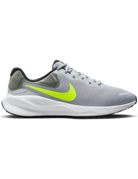 NIKE REVOLUTION 7