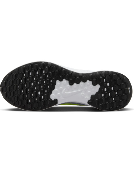 NIKE REVOLUTION 7
