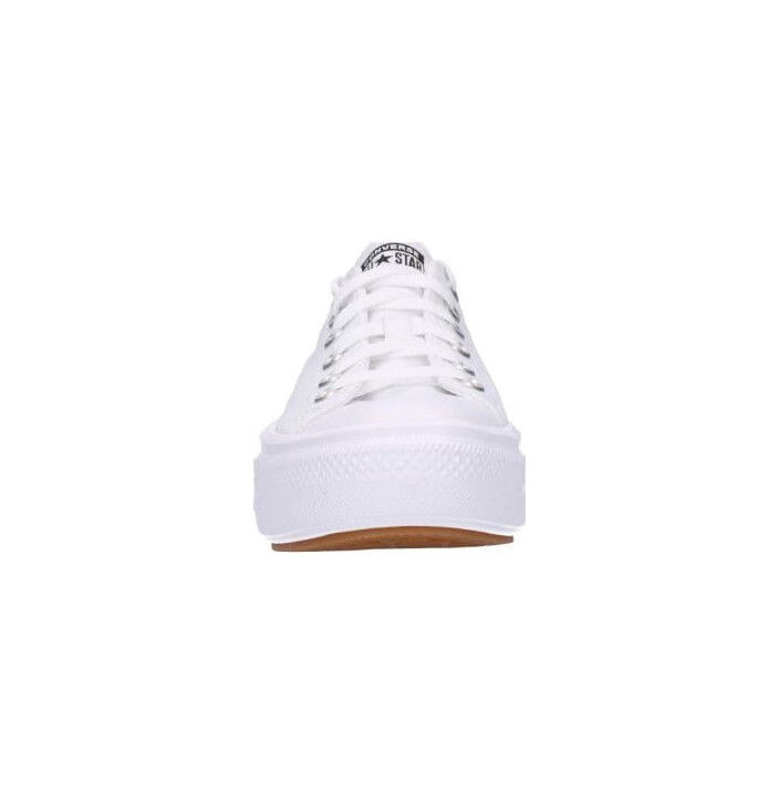 Chuck Taylor All Star Move