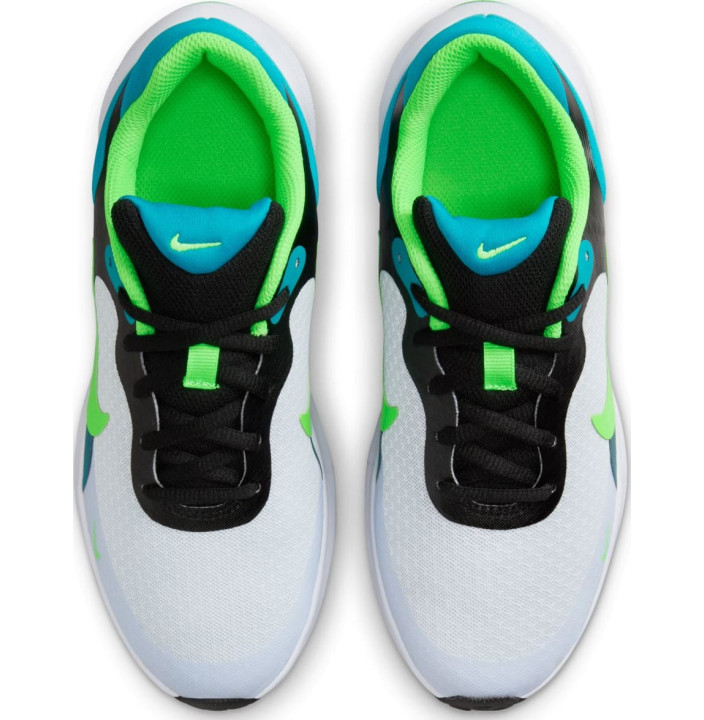 NIKE REVOLUTION 7  GS