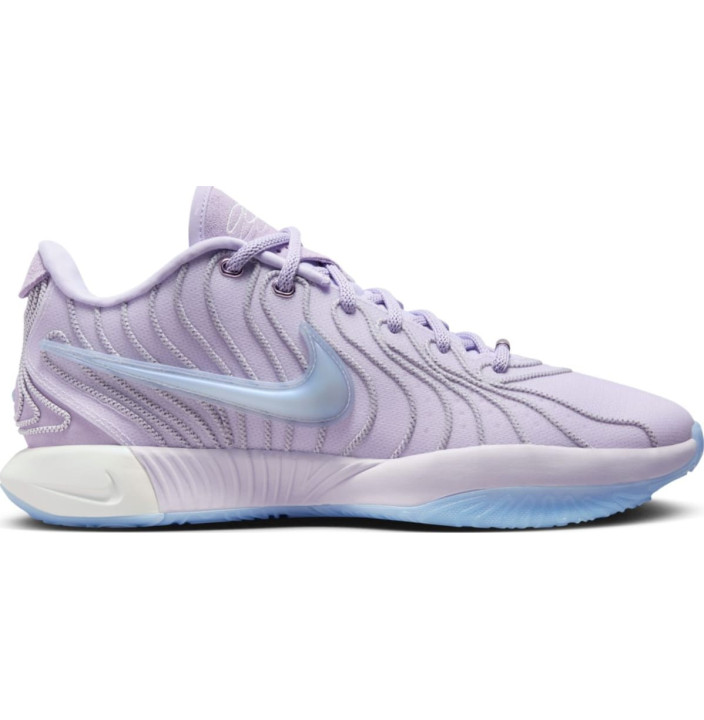 LEBRON XXI