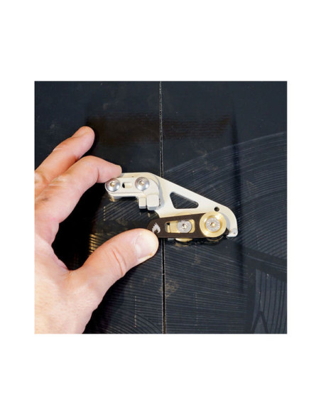 SPARK TOP-MOUNT CROSSBAR CLIPS SPARK TOP-MOUNT CROSSBAR CLIPS