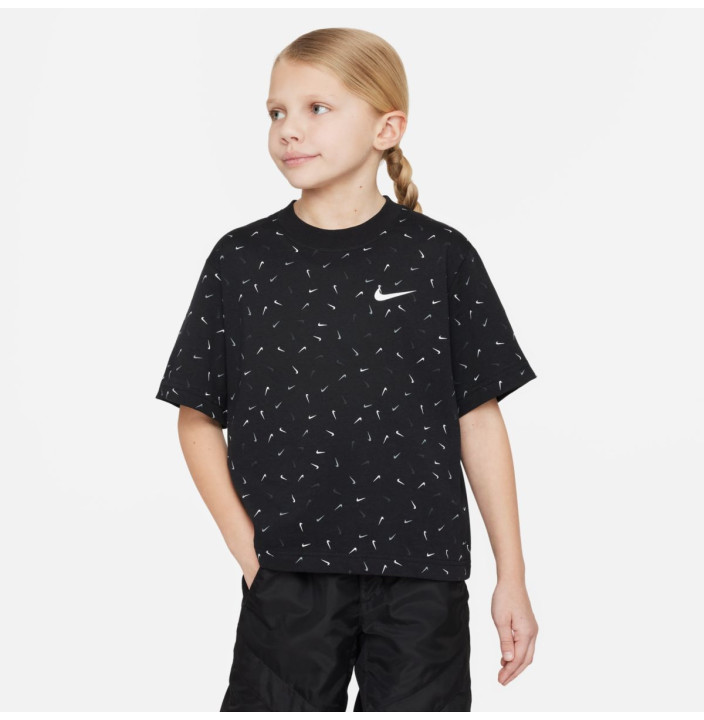 G NK NSW TEE BOXY SWOOSH AOP