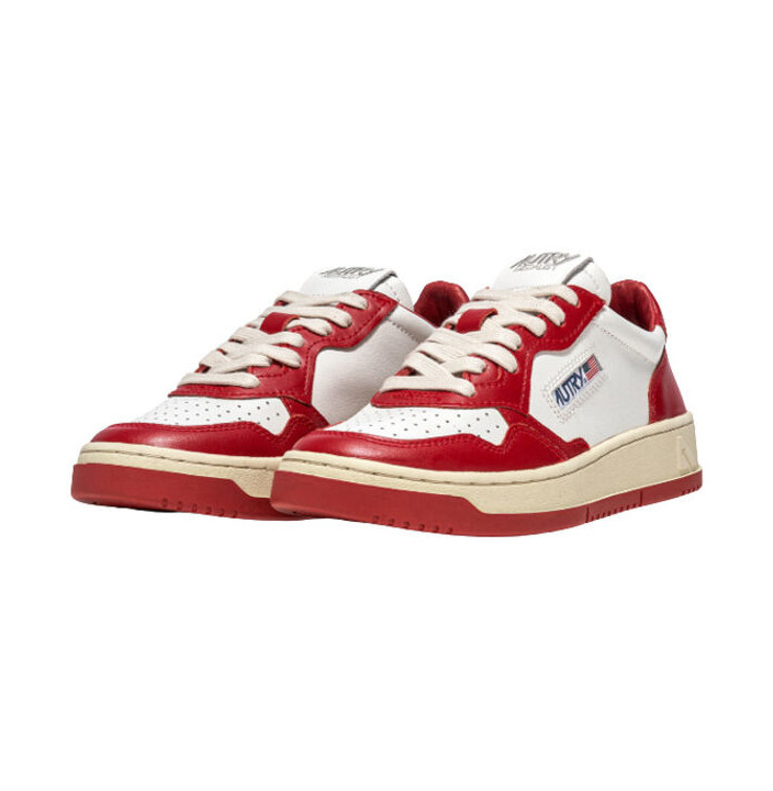 MEDALIST LOW SNEAKERS IN LEATHE