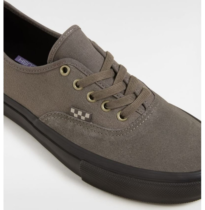 SKATE AUTHENTIC