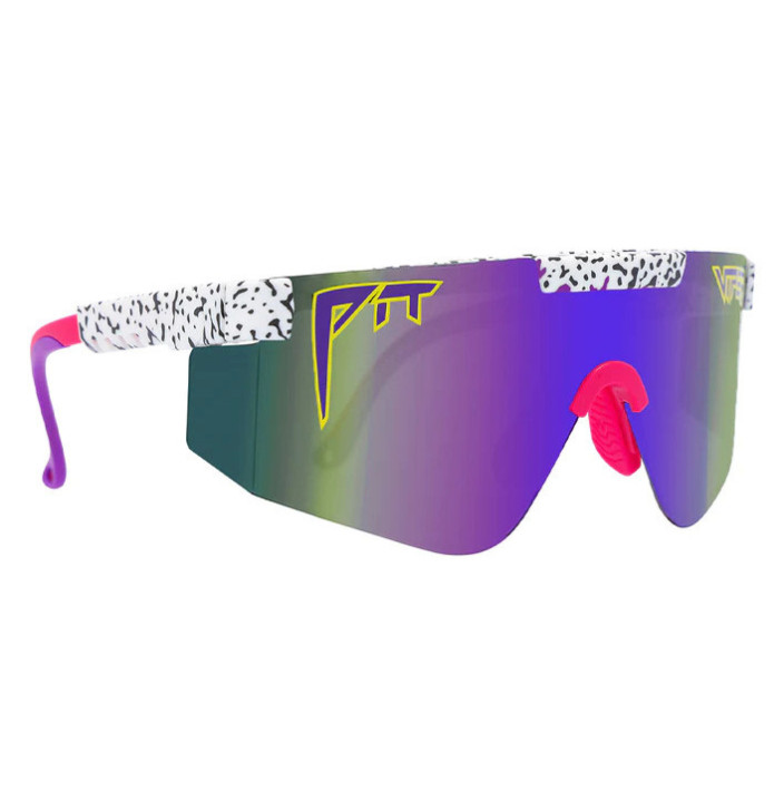 THE 2000S POLARIZED