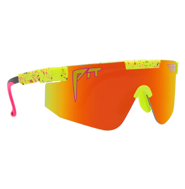 THE 2000S POLARIZED