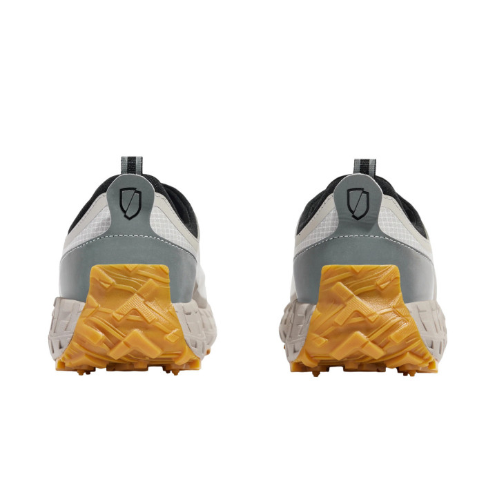 003 M