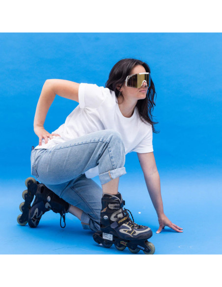 THE SYNTHESIZER THE SYNTHESIZER