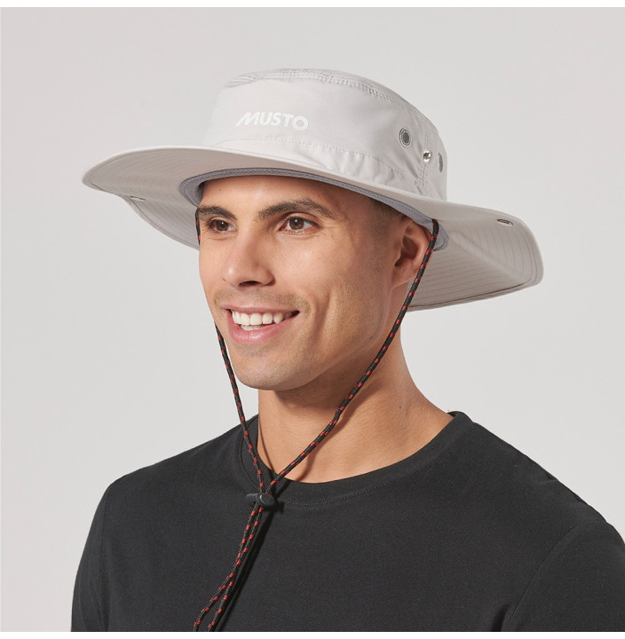 EVO FD BRIMMED HAT
