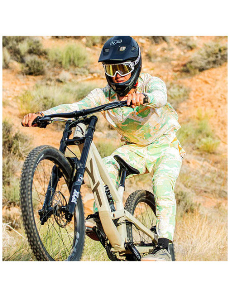 THE GOGGLÉS THE GOGGLÉS