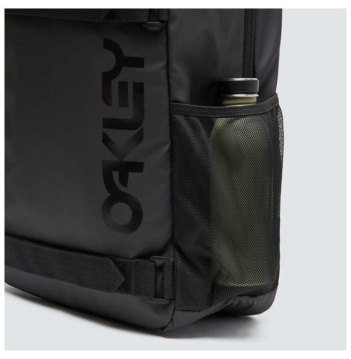 THE FRESHMAN SKATE BACKPACK