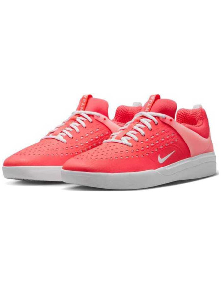 NIKE SB ZOOM NYJAH 3