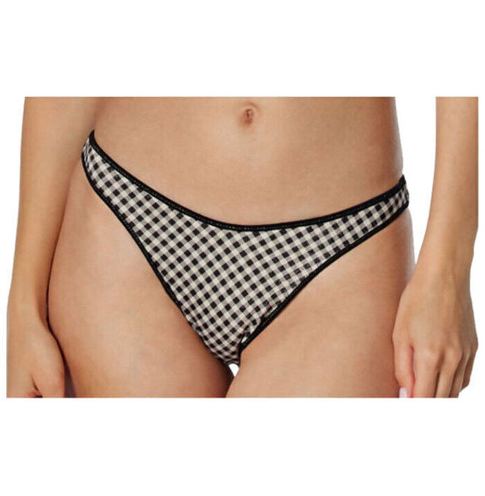 ALDANA BRASILEÑA ESCOTADA