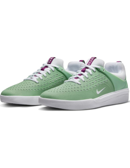 NIKE SB ZOOM NYJAH 3