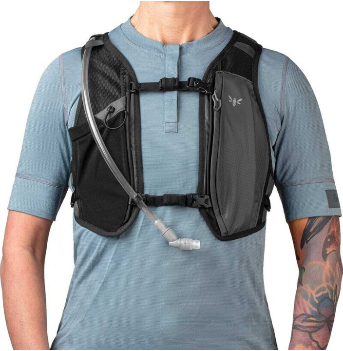 BACKCOUNTRY HYDRATION BACKPACK