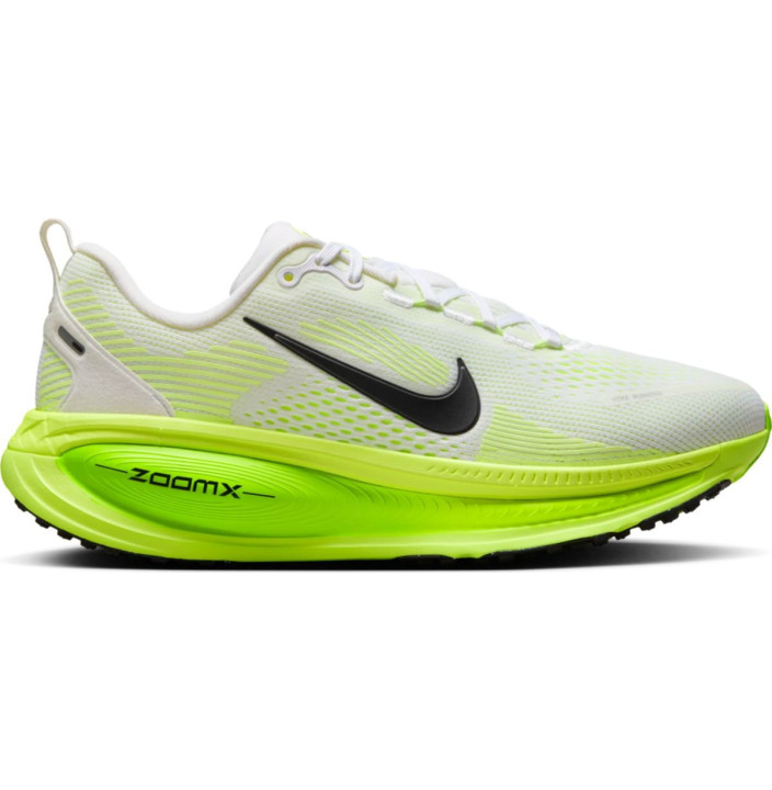 W NIKE VOMERO 18