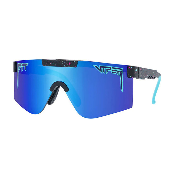 THE 2000S POLARIZED