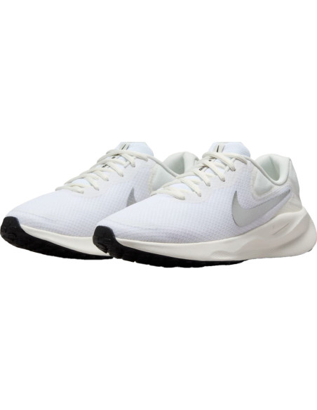 NIKE REVOLUTION 7
