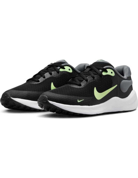 NIKE REVOLUTION 7  GS NIKE REVOLUTION 7  GS