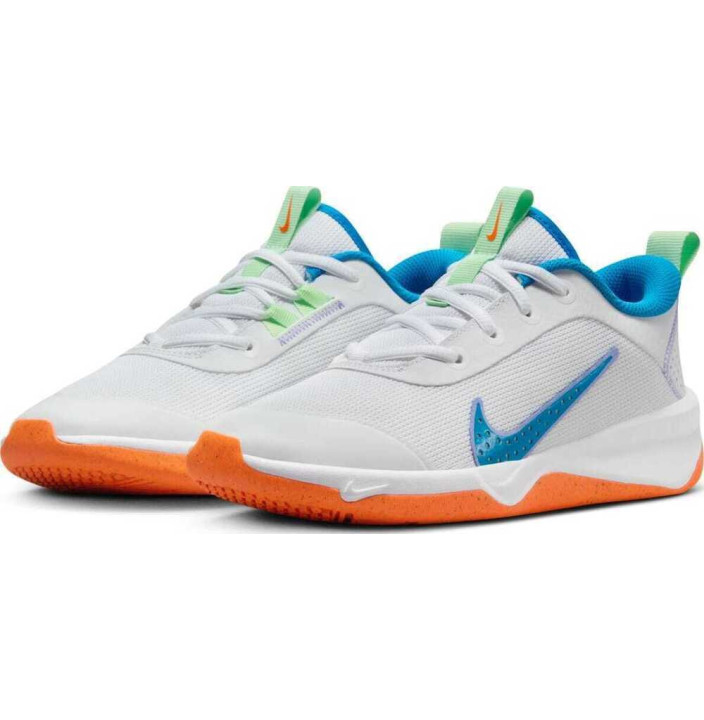 NIKE OMNI MULTI-COURT BIG KIDS