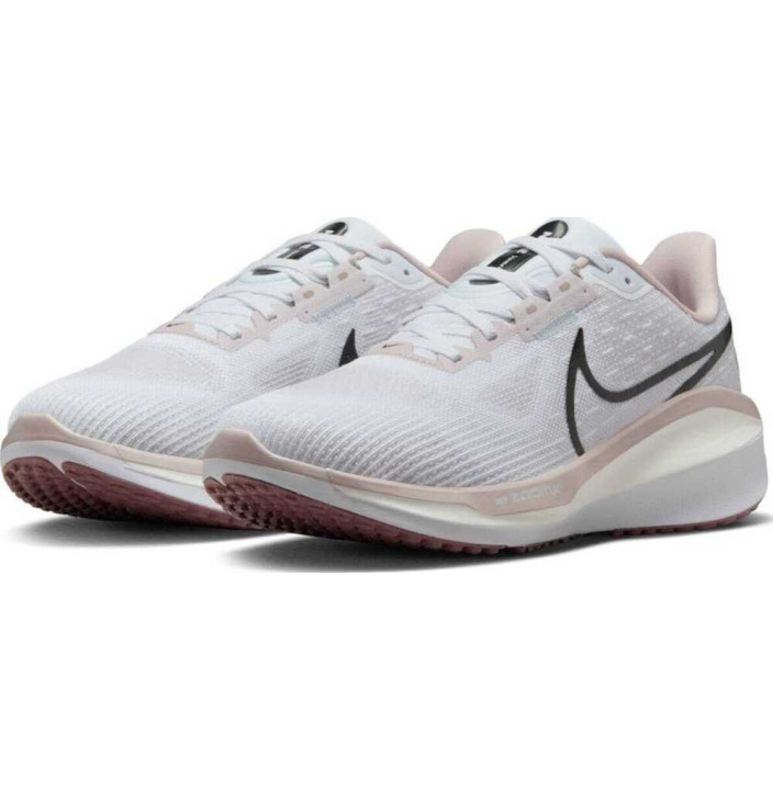 NIKE VOMERO 17