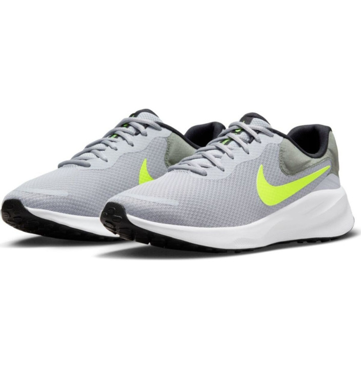 NIKE REVOLUTION 7