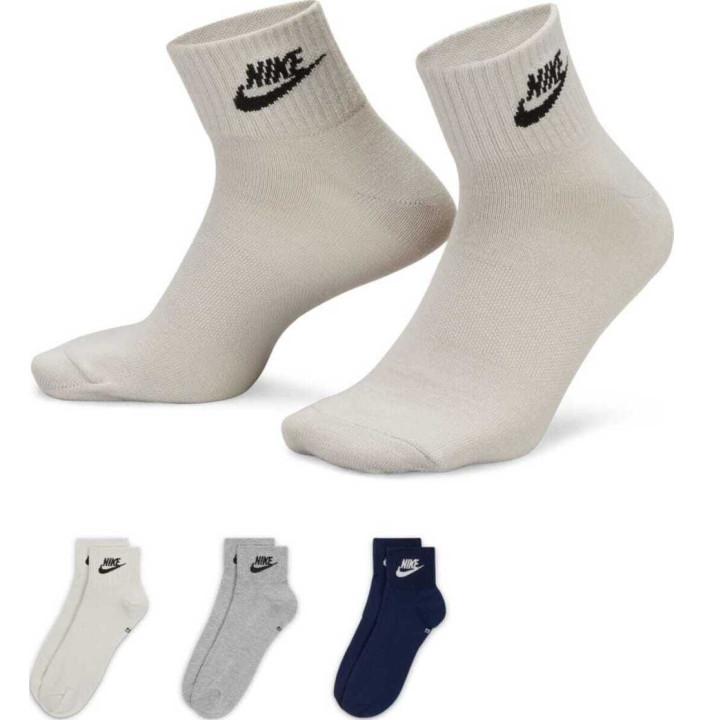 NIKE EVERYDAY ESSENTIAL ANKLE SOCKS