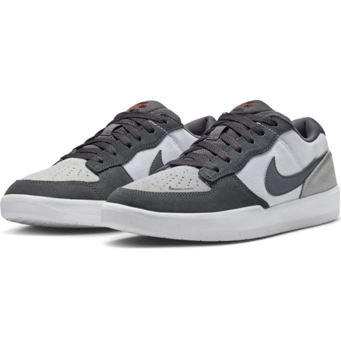 NIKE SB FORCE 58
