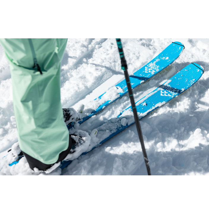 OVA FREEBIRD SKIS