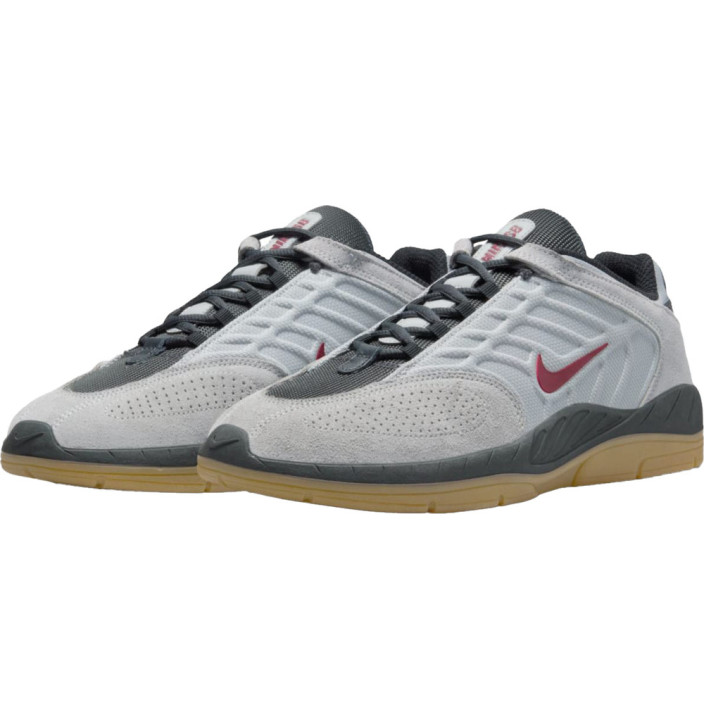 NIKE SB VERTEBRAE