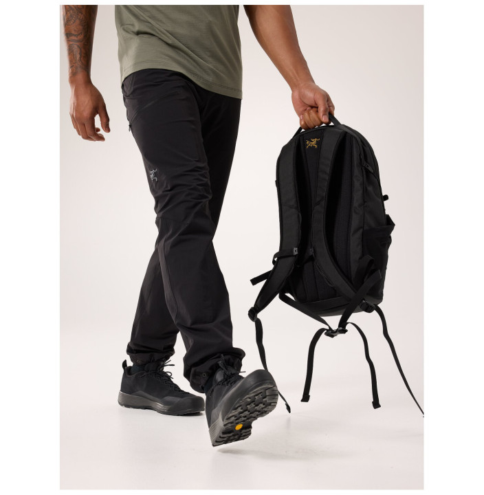 MANTIS 16 BACKPACK