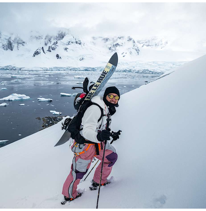 A68-A DOTKNIT THERMAL HOODED JACKET