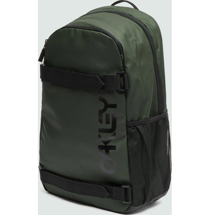 THE FRESHMAN SKATE BACKPACK