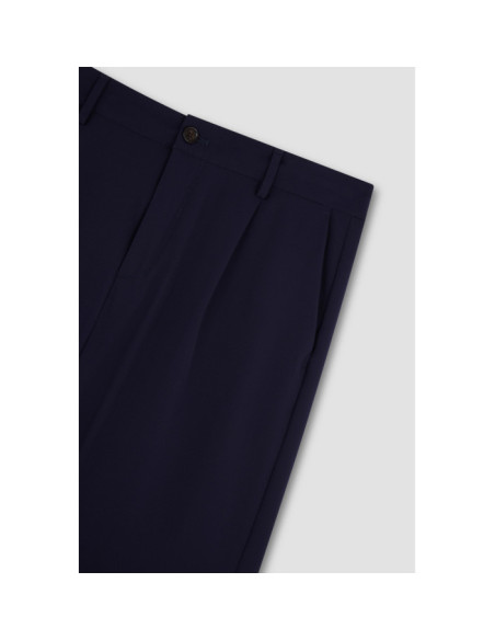 DYNAMIC STRETCH NYLON DRAWSTRING BERMUDA WITH SHARK FIN