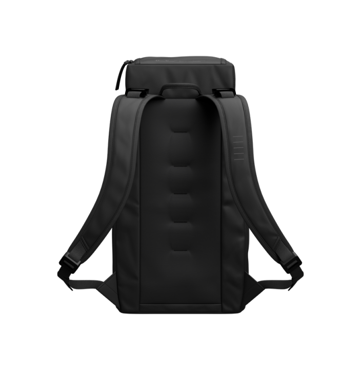 HUGGER BACKPACK 20L