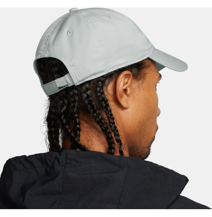 NIKE DRI-FIT CLUB UNSTRUCTURED META