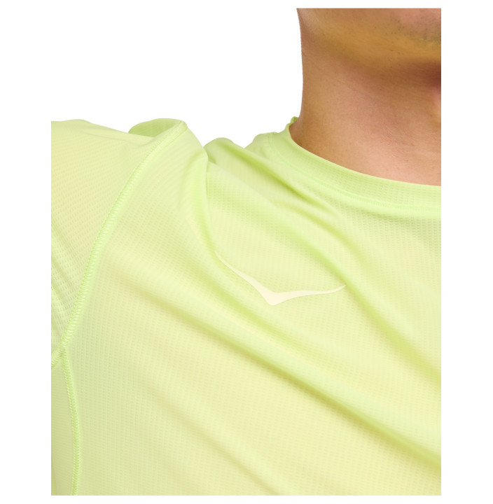 AIR. RUNSHORT SLEEVE