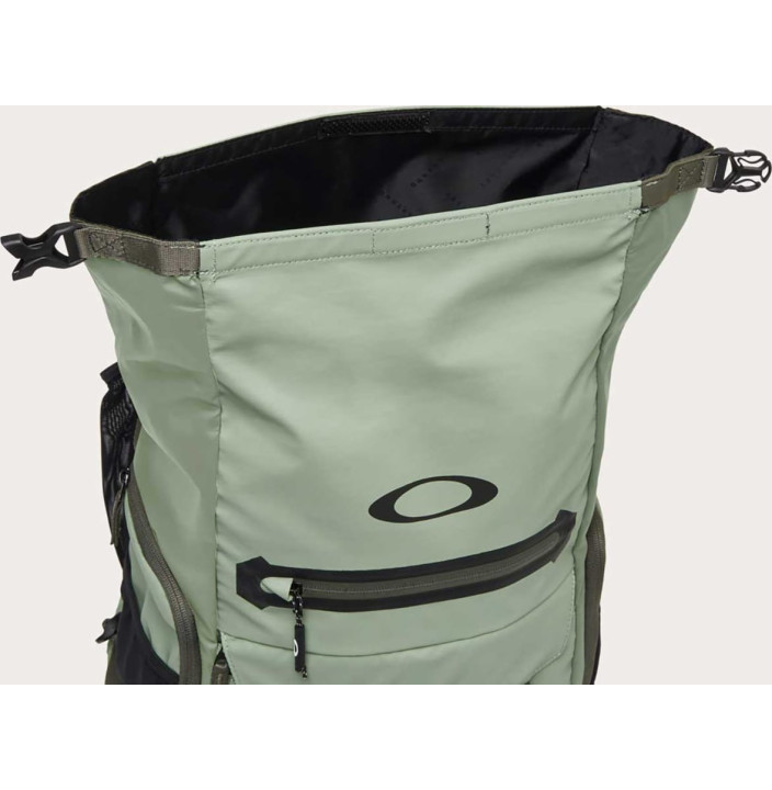 ROAD TRIP TERRAIN 25L RC PACK