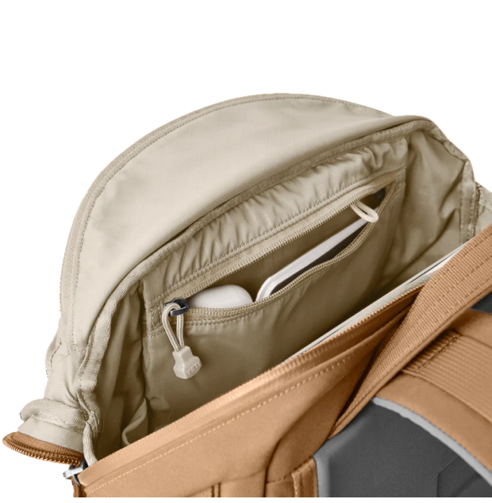 CROSSROADS BACKPACK 22L