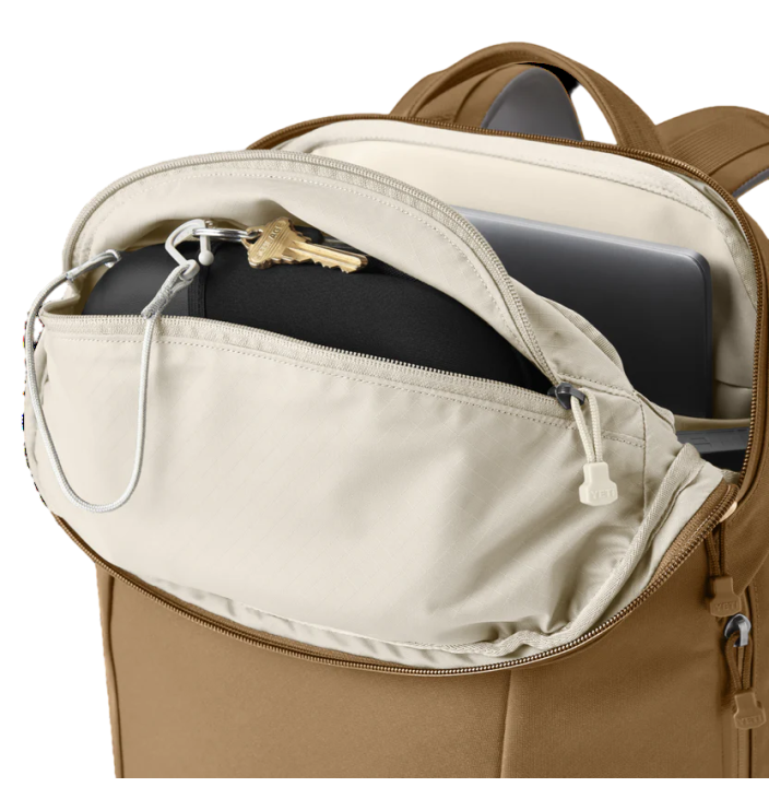 CROSSROADS BACKPACK 22L