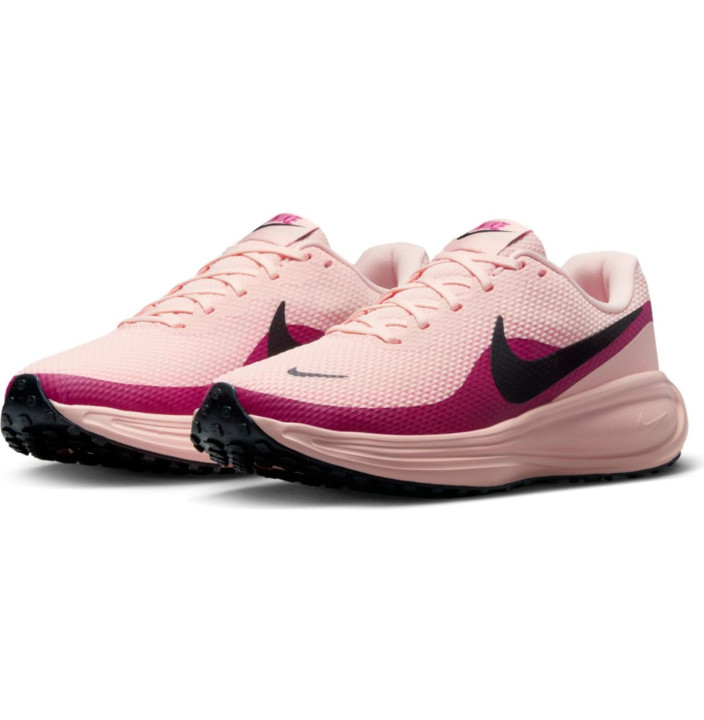NIKE REVOLUTION 8
