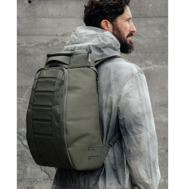 HUGGER BACKPACK 30L