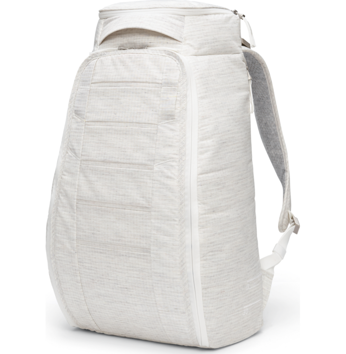HUGGER BACKPACK 30L